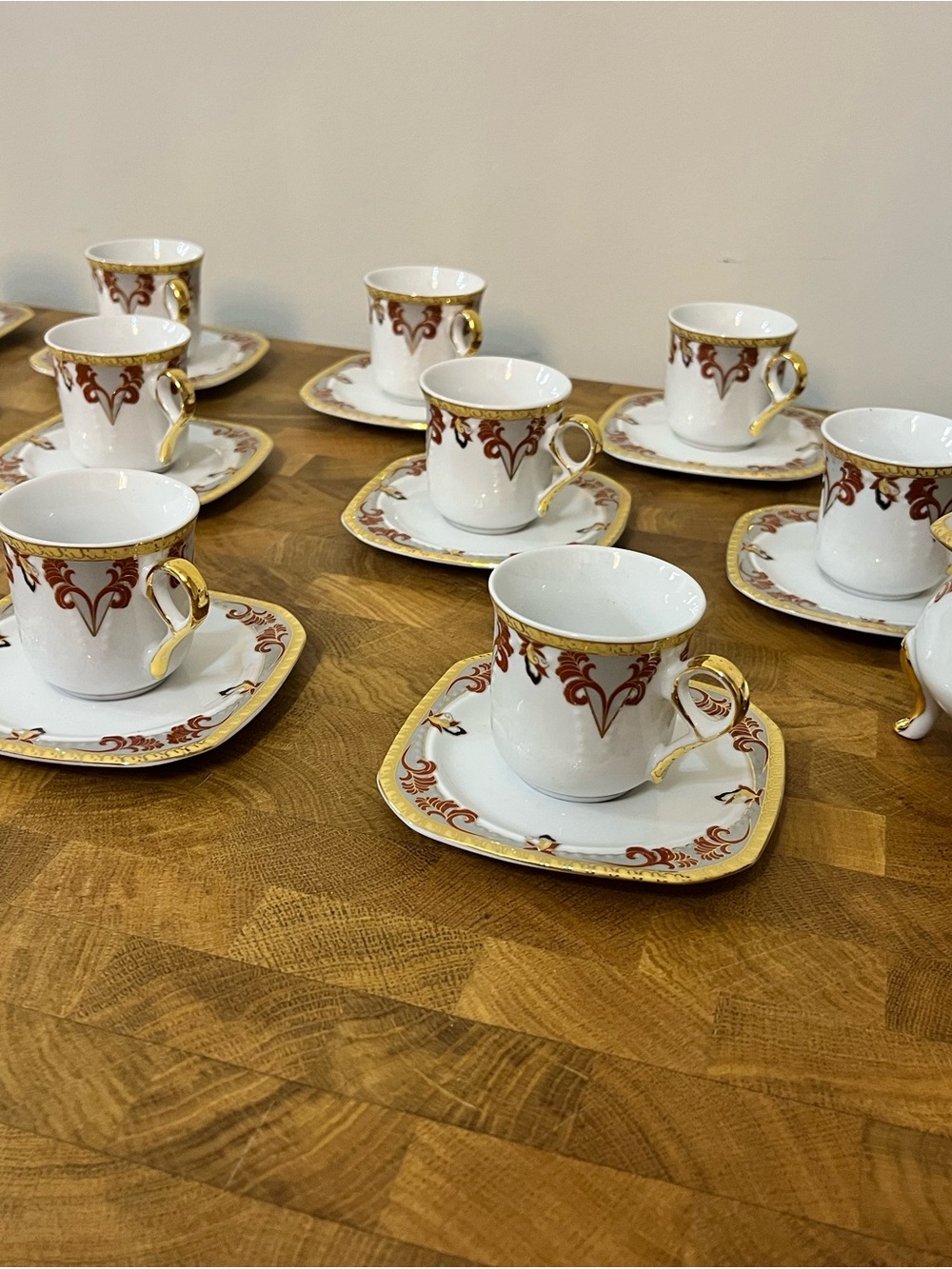 Elegant 24K Gold Trim Porcelain Tea Set with Red Accents - Picture 9 of 14